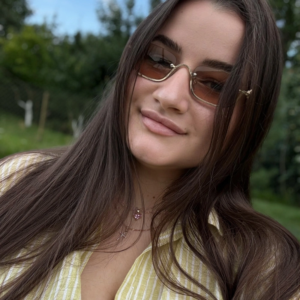 Анна Сарока